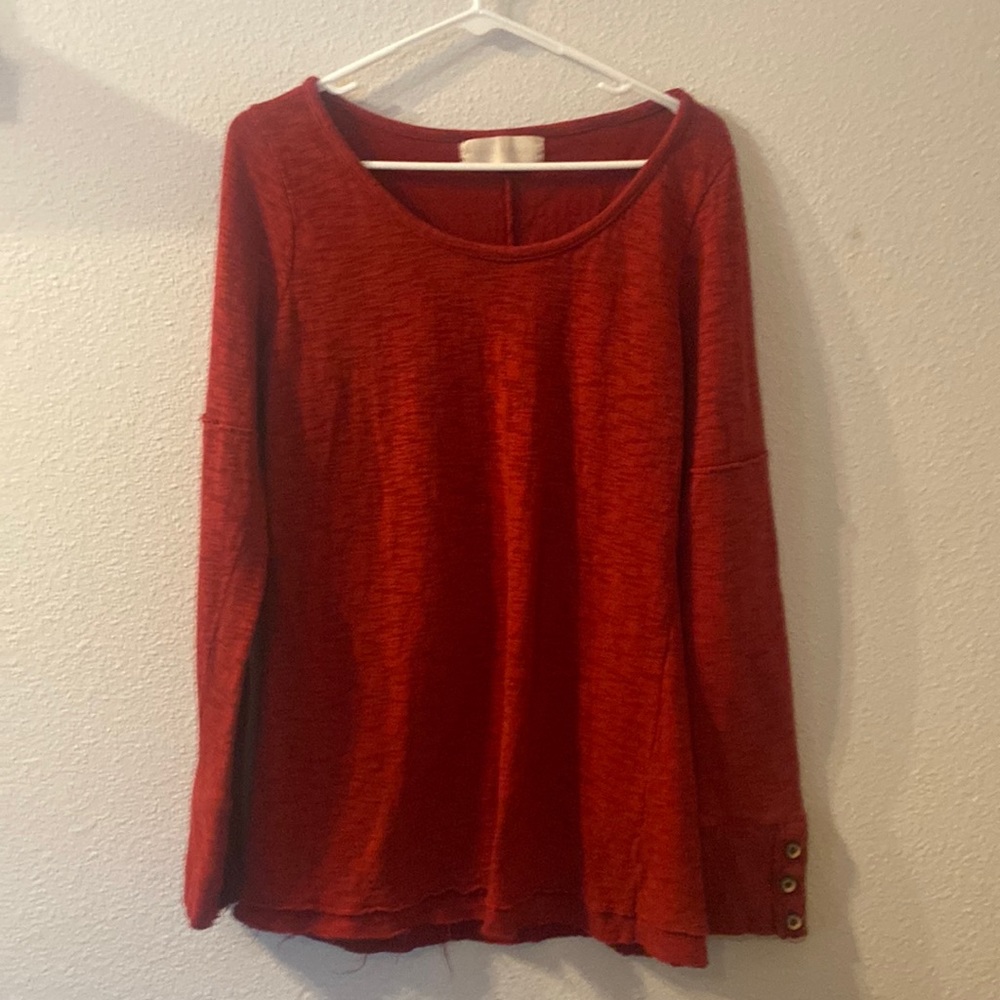Gemini Mermaids raw hem sweater size is not on it but fits like a medium